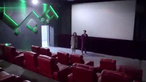 一起看影院,光影交织，共享视听盛宴